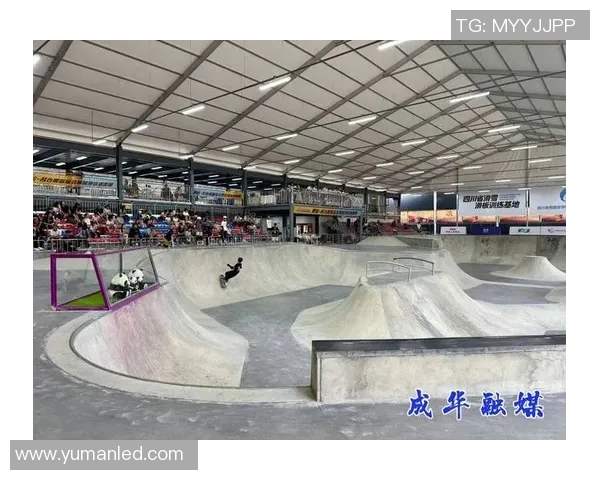 成都滑板精英赛回顾：成都滑板队展现出色力量与技巧的精彩表现